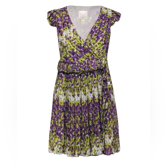 McGinn Dresses & Skirts - McGinn pleated wrap floral chiffon dress